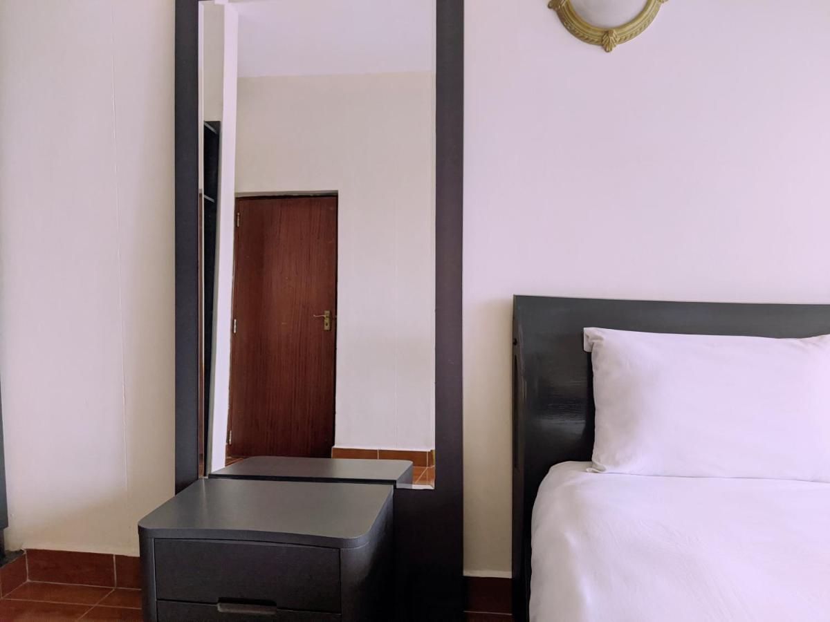 Prestige Hotel Suites Kampala Exterior photo